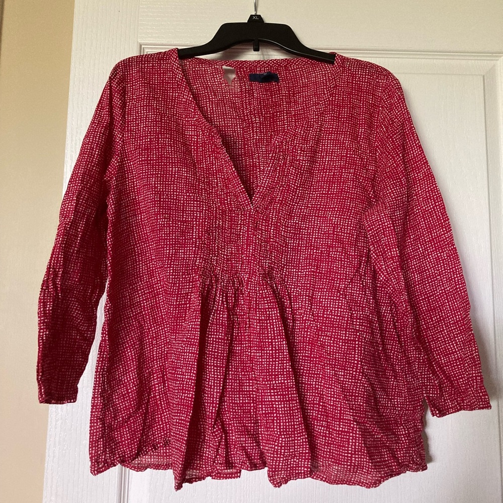 The Gap Women’s Red & White Lightweight Cotton  Pullover Blouse